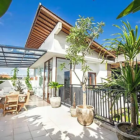 Villa Kupu In Canggu